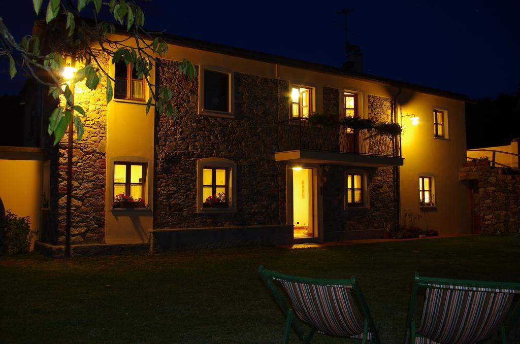 Il Girasole Acomodação com café da manhã Fosdinovo Exterior foto