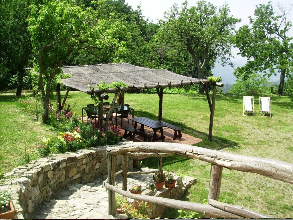 Il Girasole Acomodação com café da manhã Fosdinovo Exterior foto